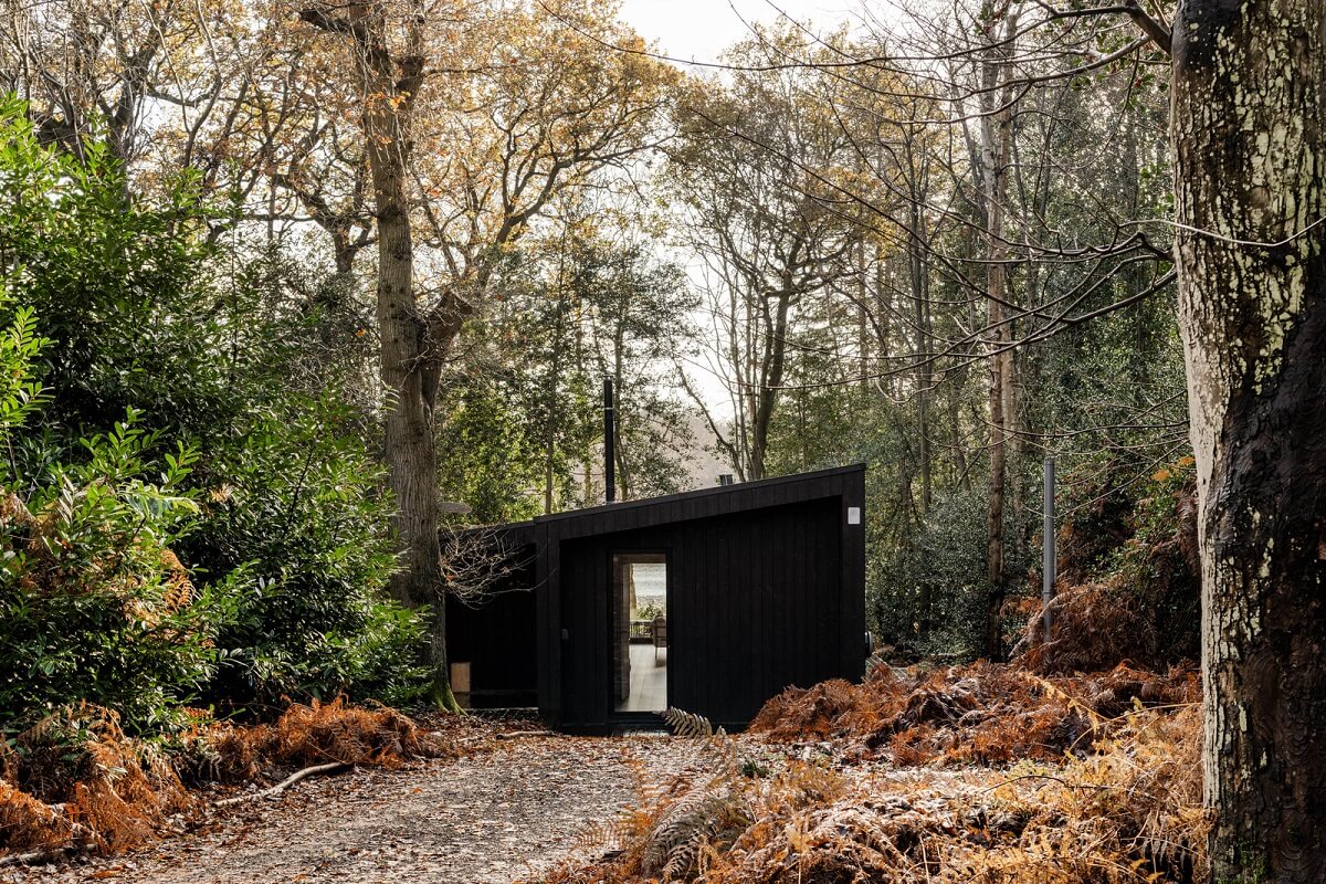 A Scandinavian-Inspired Cabin in the Woods 20 modern black cabin in the woods
