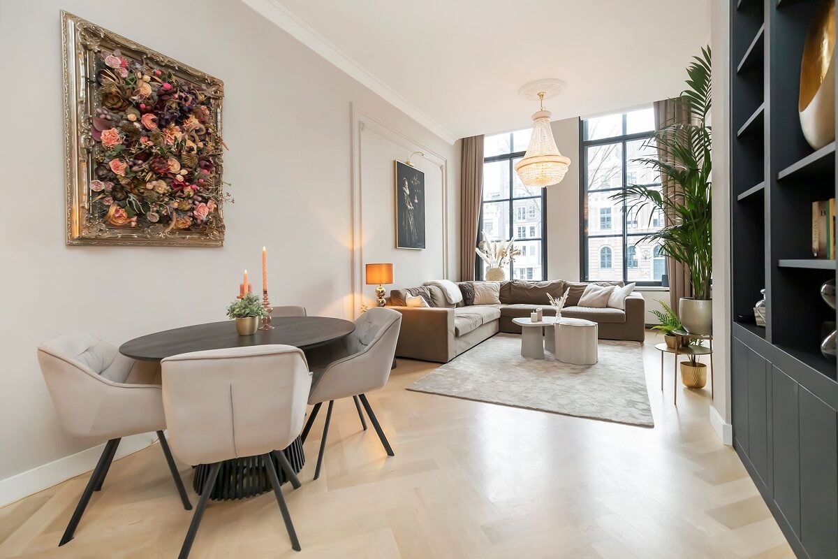A Renovated Canal House with a Separate Pink Studio Apartment 2 modern living room with high windows