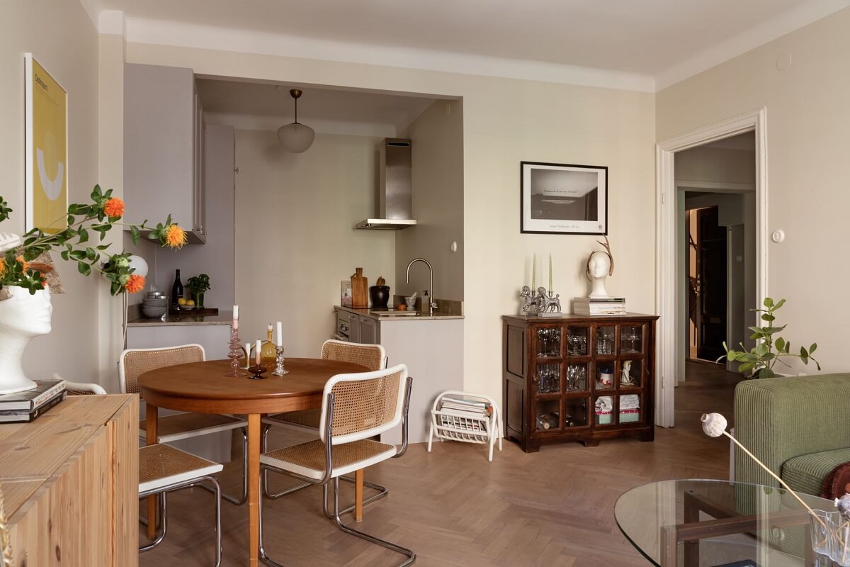 A Renovated Swedish Apartment with a Pink Bathroom 5 open plan living room with beige walls