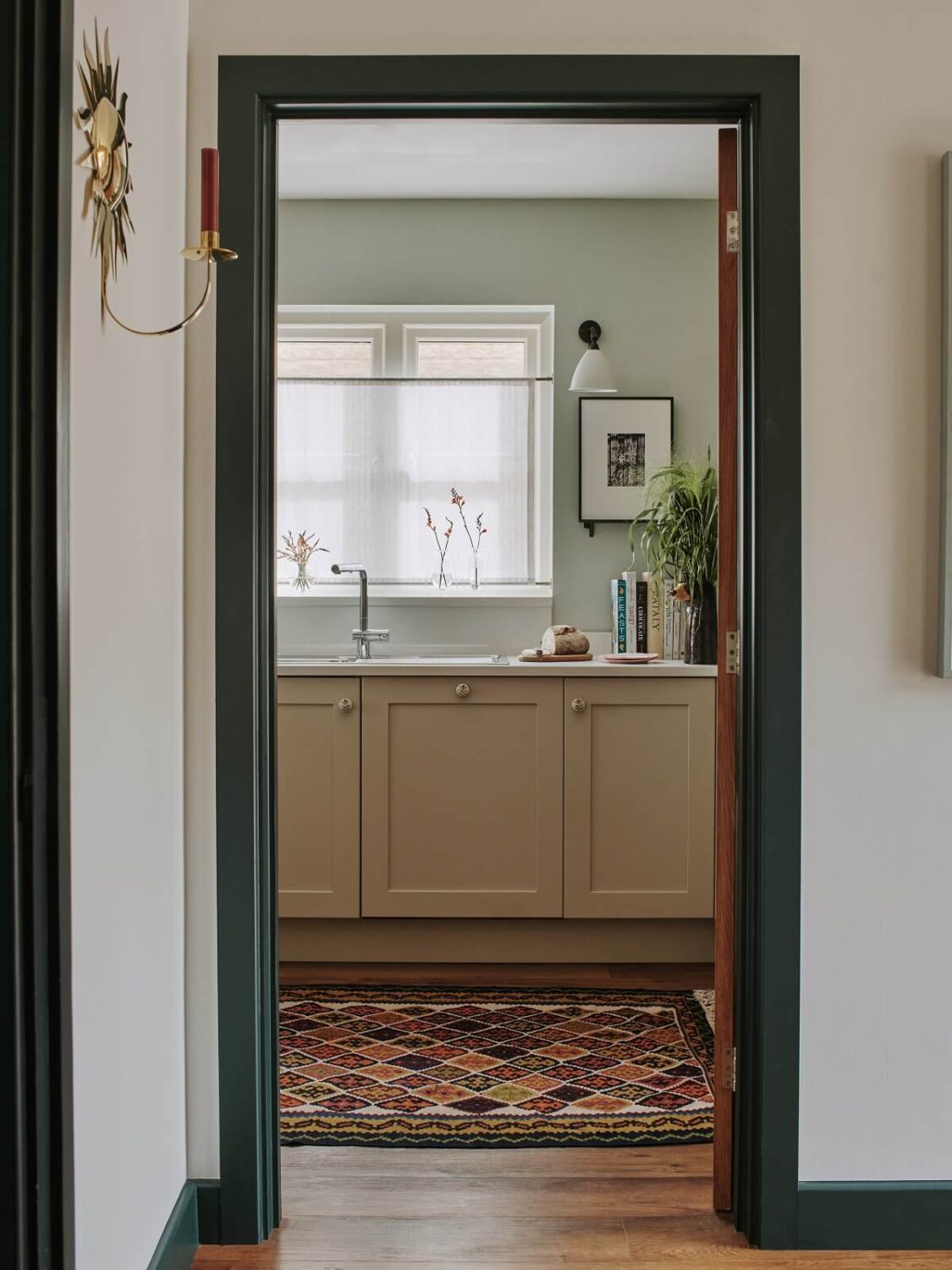 Persian and British Influences in a Cotswolds Family Home 8 persian-rugs-in-country-house-cotswolds-nordroom