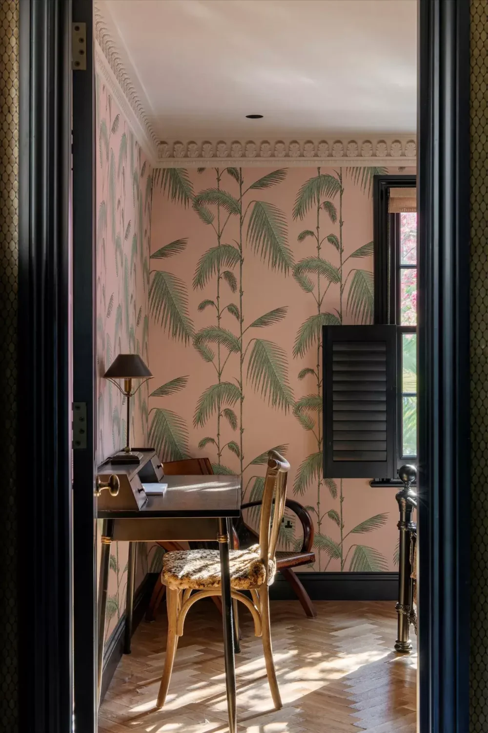 A Stylish Renovated House in Notting Hill 6 pink wallpaper and desk in bedroom