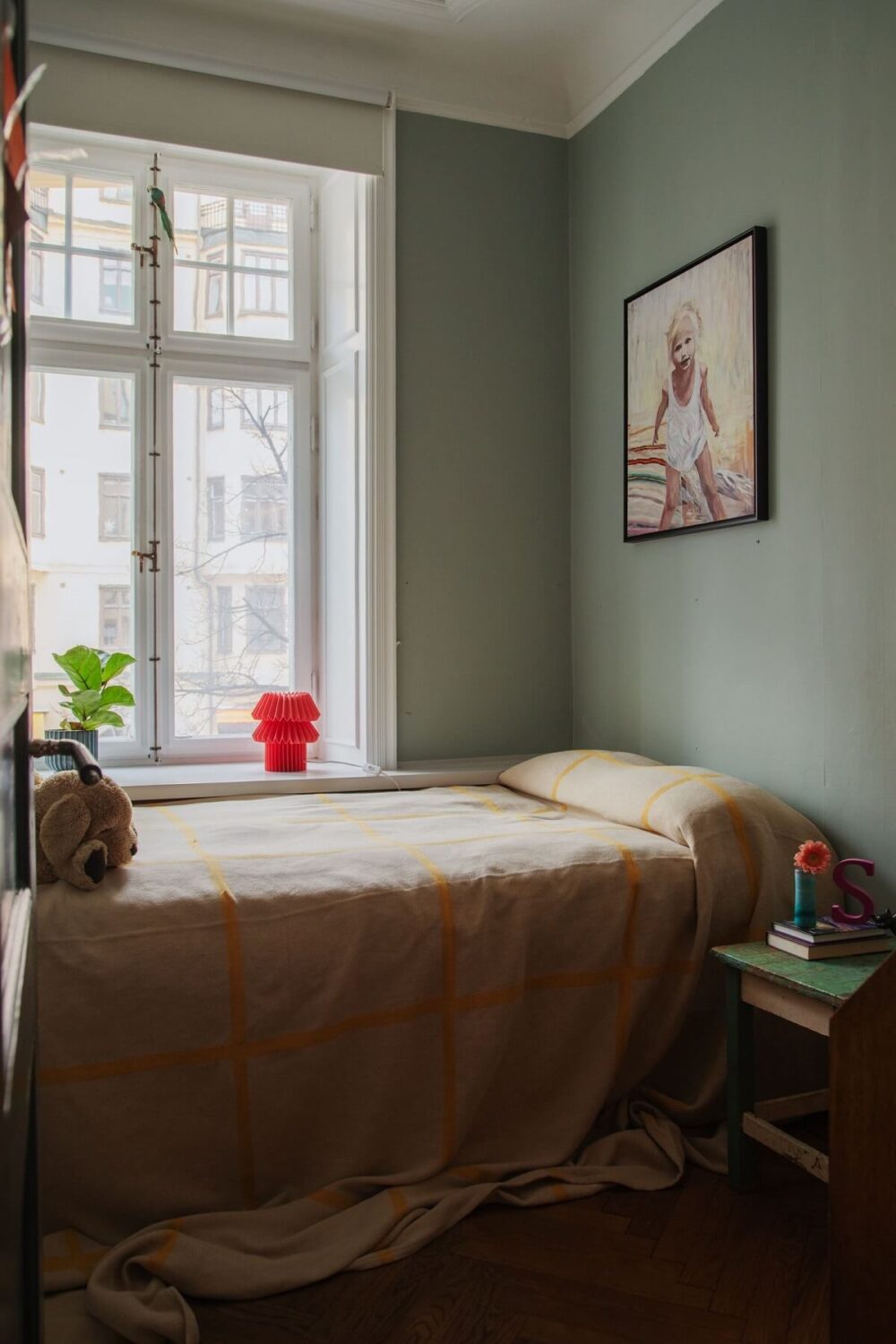 Moody Rooms in a Grand Stockholm Apartment 20 small bedroom with gray walls