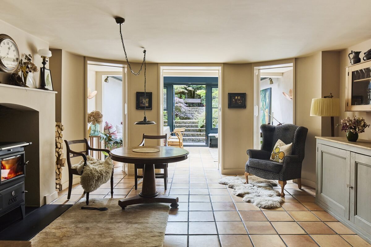 Inviting Colors in a Charming Georgian House in London 8 stone floor beige walls sitting room