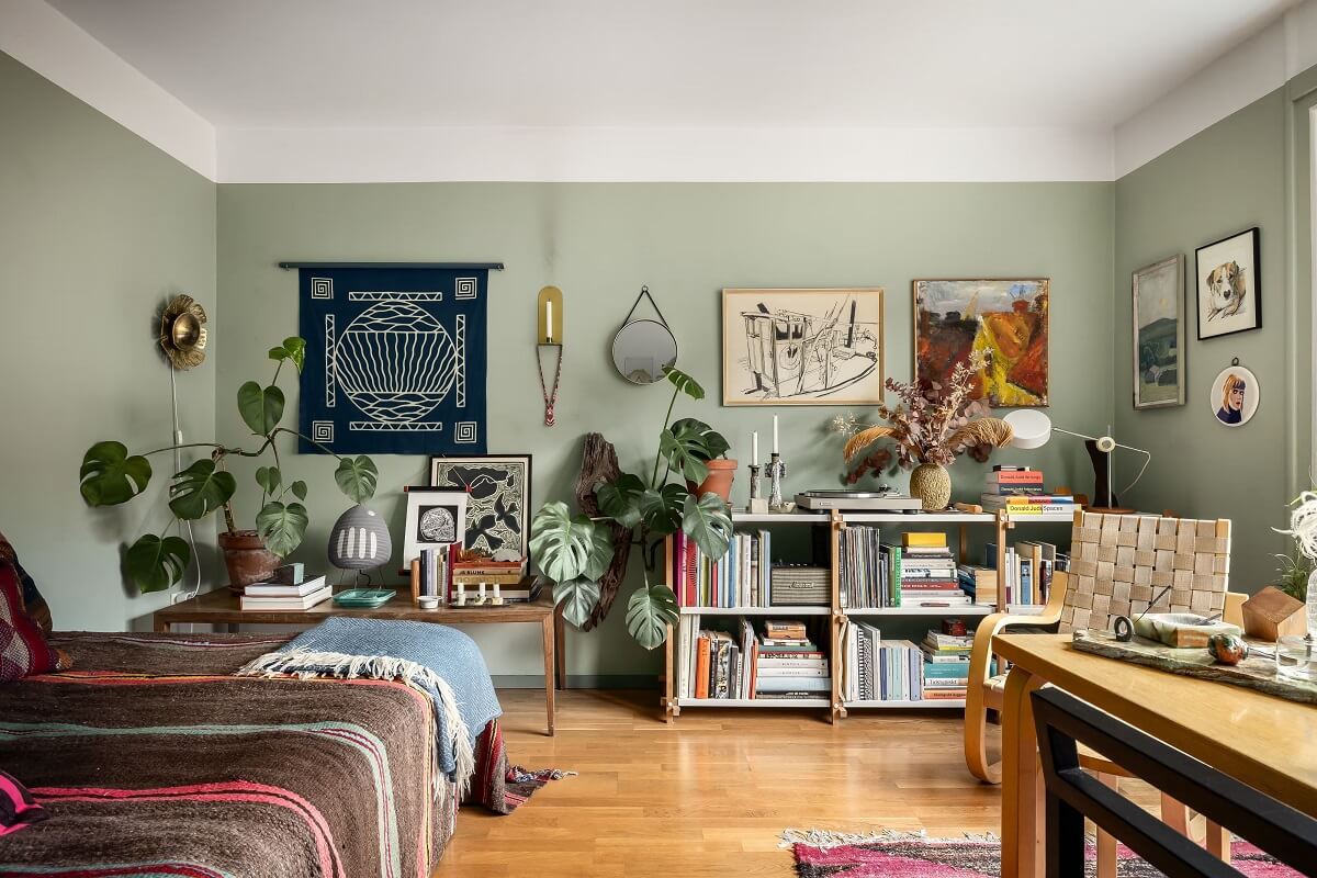 Best of 2024: Loft & Studio Apartments 7 studio apartment with plants