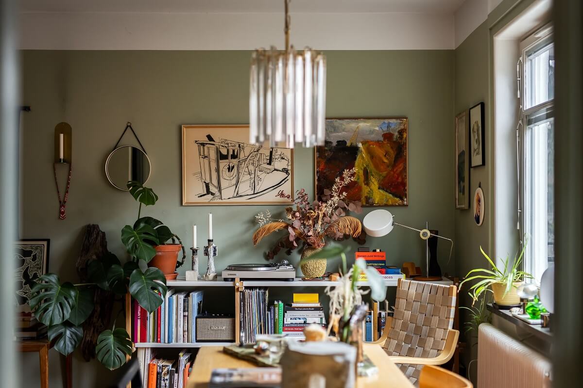 A Cozy Studio Apartment with a Yellow Kitchen 3 studio detail