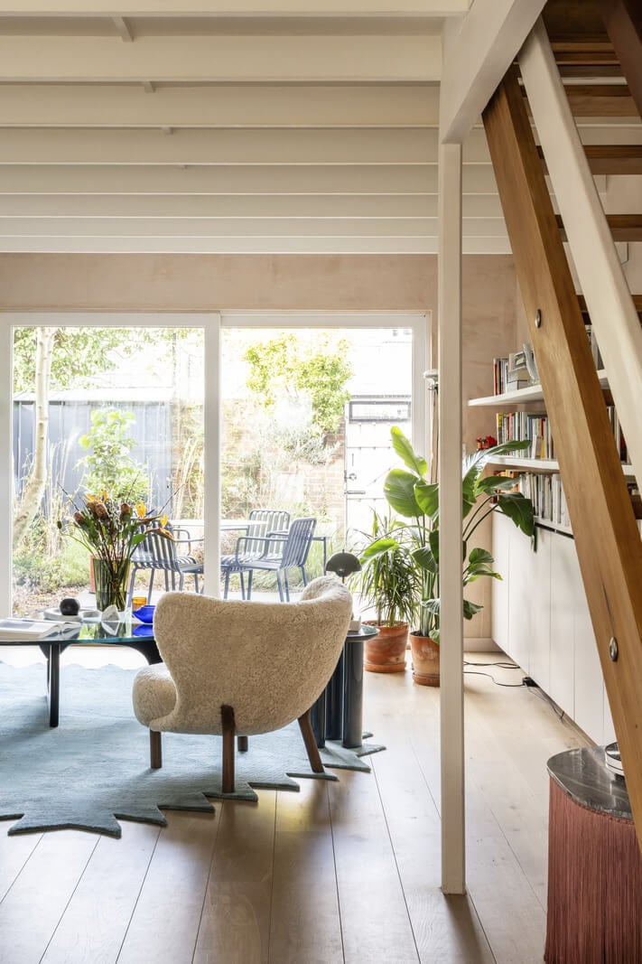 A Modern London Home with Plaster Walls 8 white painted ceiling beams