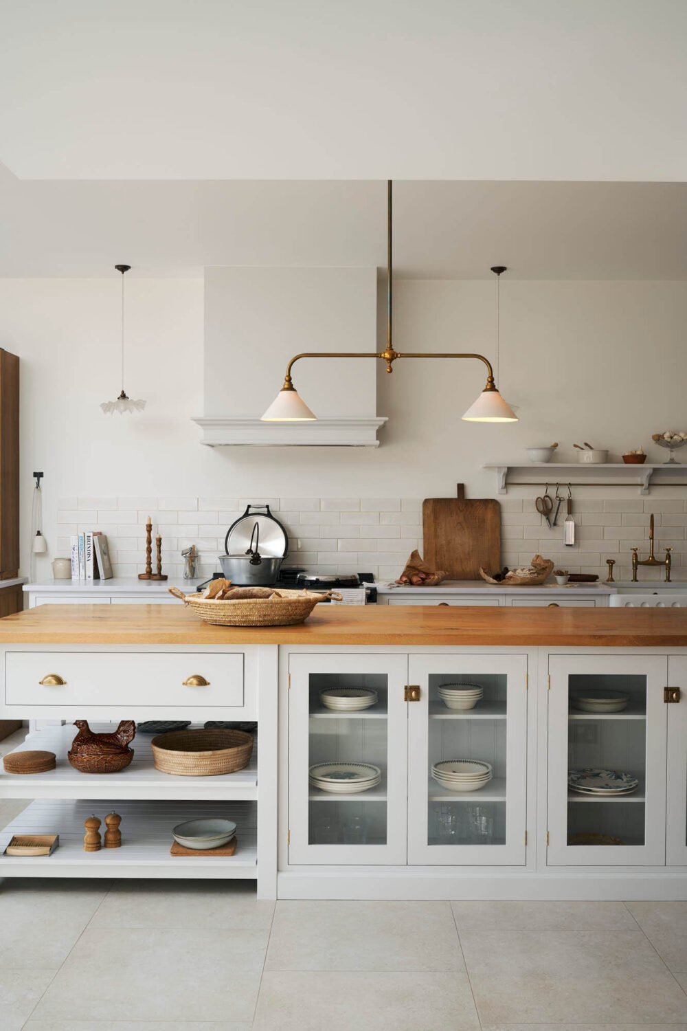 A Stylish White deVOL Kitchen in an Edwardian House 12 12.TheRealShakerKitchen deVOL A Stylish White deVOL Kitchen in an Edwardian House