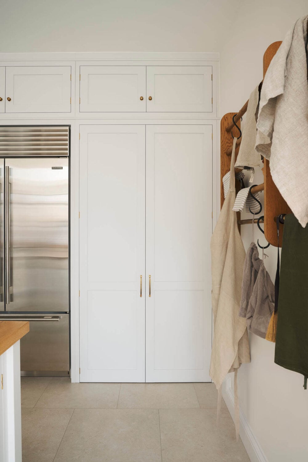 A Stylish White deVOL Kitchen in an Edwardian House 13 13.TheRealShakerKitchen deVOL A Stylish White deVOL Kitchen in an Edwardian House