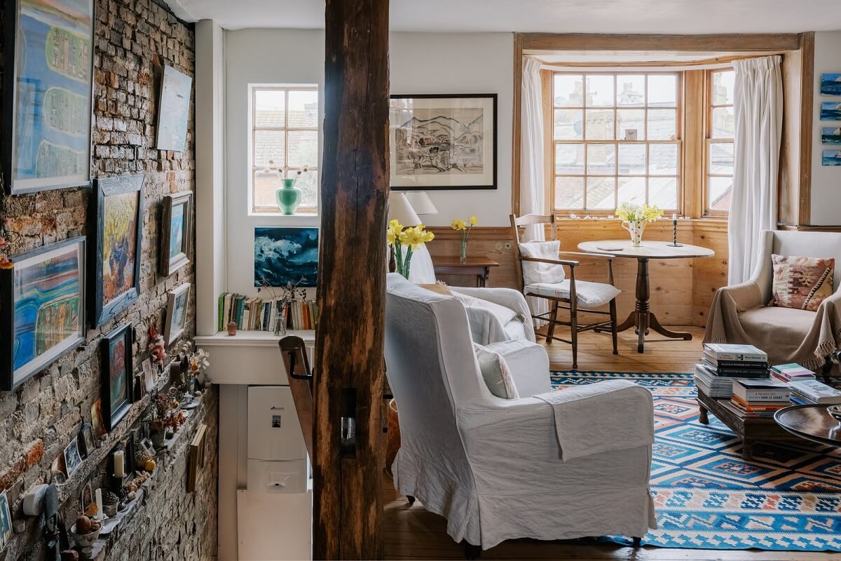 A Cozy Historic English House with Exposed Beams 4 Hill Street Hastings 12 A Cozy Historic English House with Exposed Beams