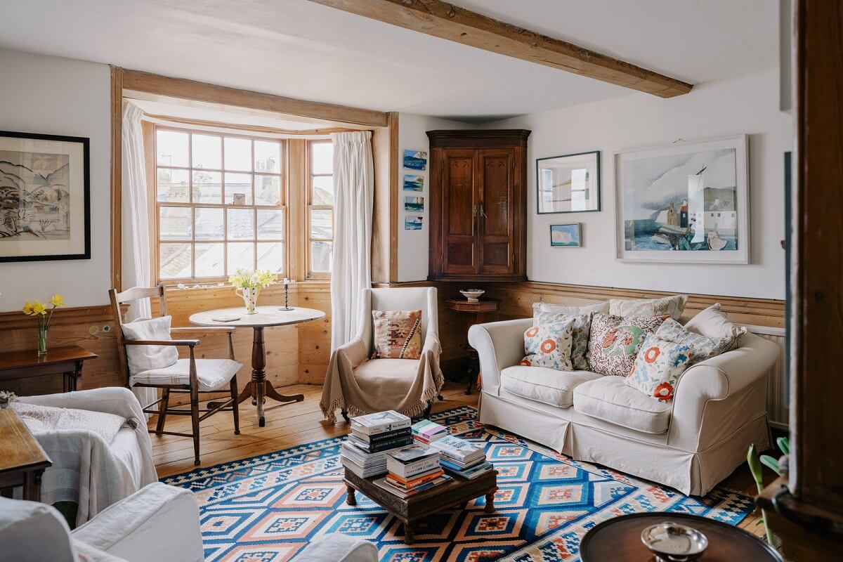 Hill Street Hastings 13 A Cozy Historic English House with Exposed Beams