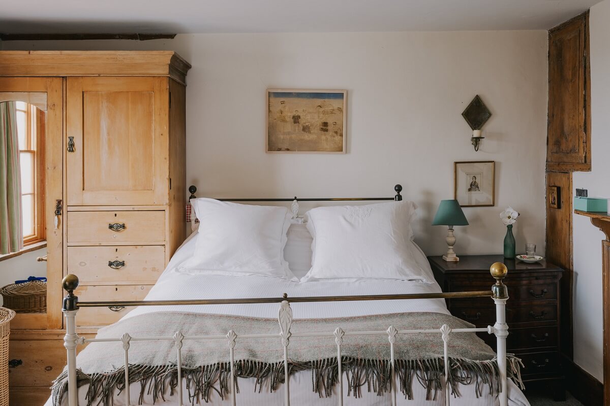 A Cozy Historic English House with Exposed Beams 15 Hill Street Hastings 26 A Cozy Historic English House with Exposed Beams