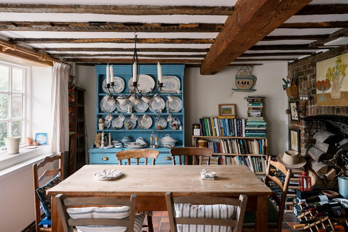 A Cozy Historic English House with Exposed Beams 9 Hill Street Hastings 8 A Cozy Historic English House with Exposed Beams