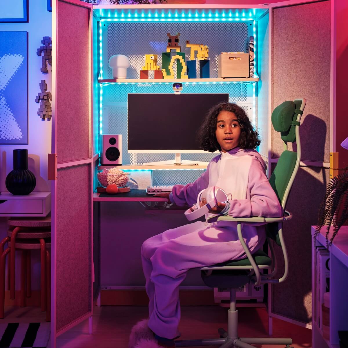 IKEA BRÄNNBOLL: A New Gaming Collection with Colorful Products 12 IKEA_BRANNBOLL_gamingstation_PH198905