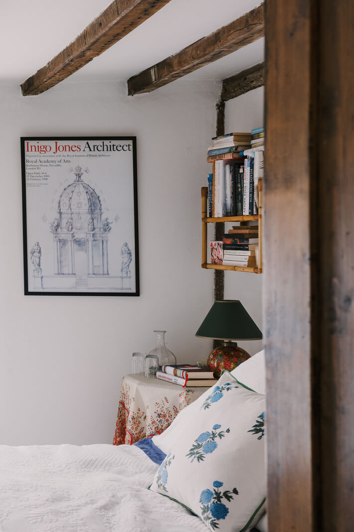 A Cozy Historic English House with Exposed Beams 11 a0OP3000001glOXMAY N24 webres A Cozy Historic English House with Exposed Beams