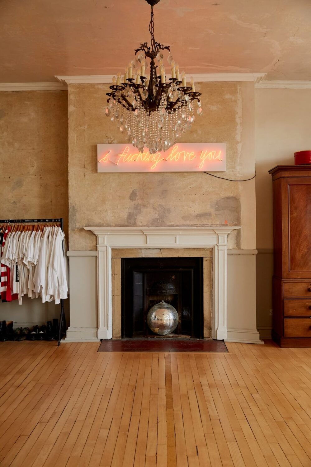 A Georgian House in England with a Ballroom 14 bedroom fireplace