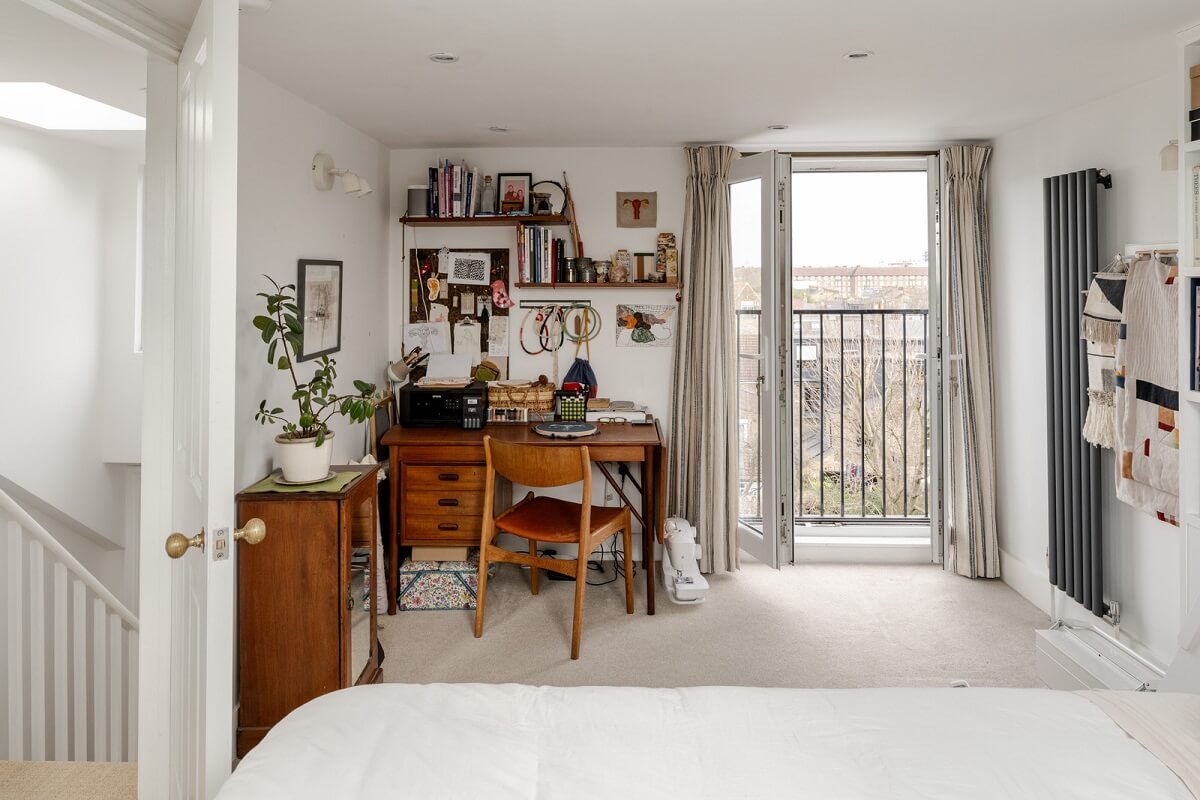 A Light London Family House with a Modern Extension 18 bedroom with vintage desk