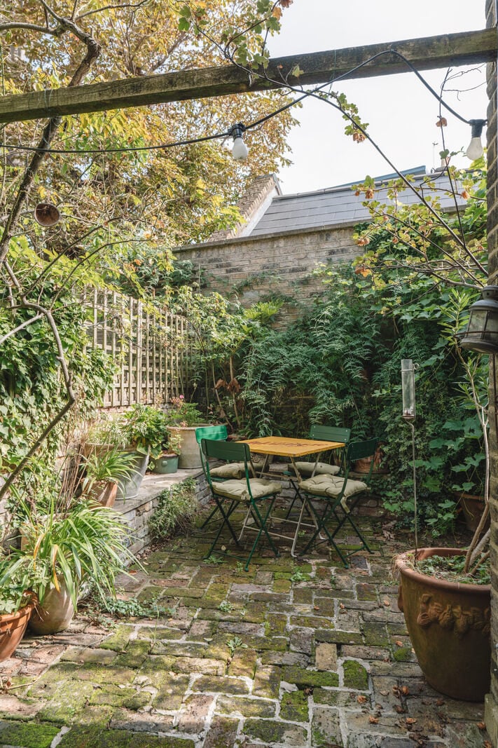 A Warm Muted Color Palette in a Victorian House 40 courtyard garden