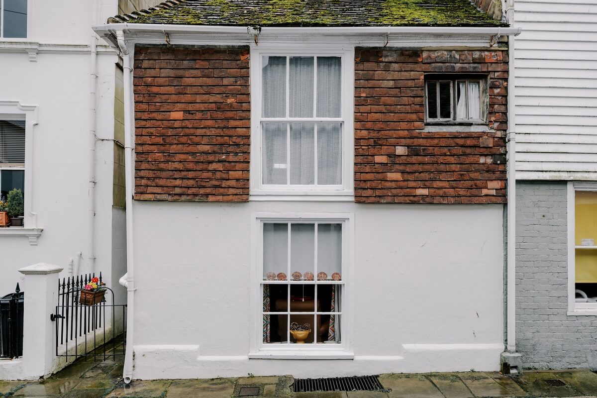 A Cozy Historic English House with Exposed Beams 19 exterior hastings cottage A Cozy Historic English House with Exposed Beams