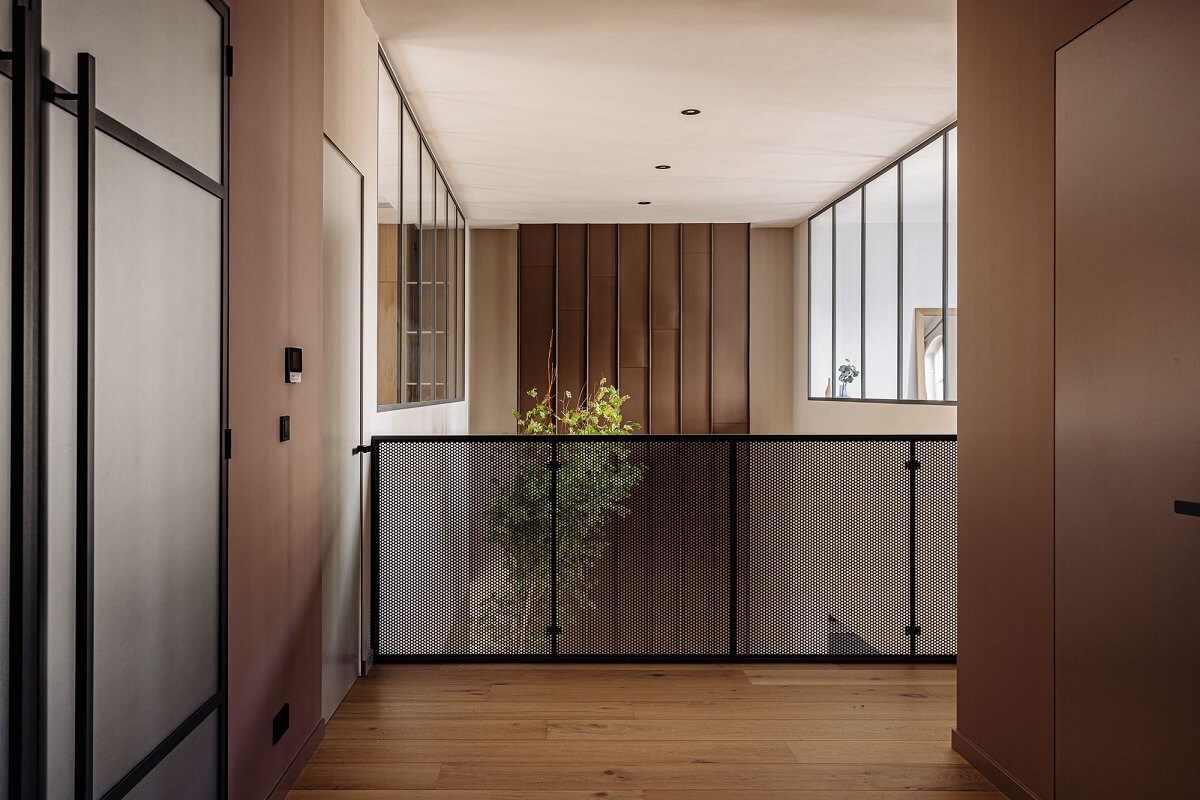 A Modern Garage Conversion in The Netherlands 15 first floor landing
