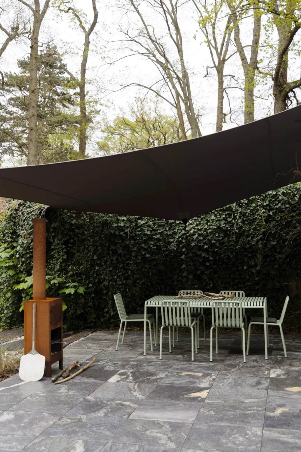 A Warm Atmosphere in a Historic Dutch Villa 29 garden covered dining space
