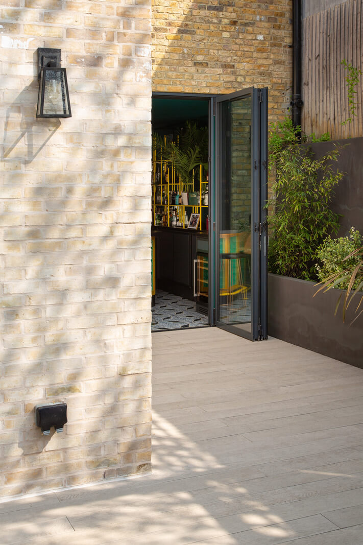A Colorful London Family Home Renovated by Fraher & Finlay 16 garden entry