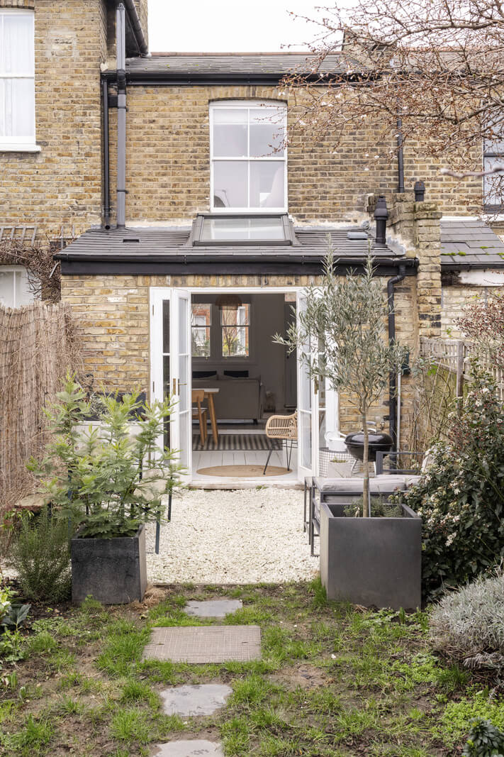 Light and Modern Spaces in a Small Victorian House 19 garden exterior london house