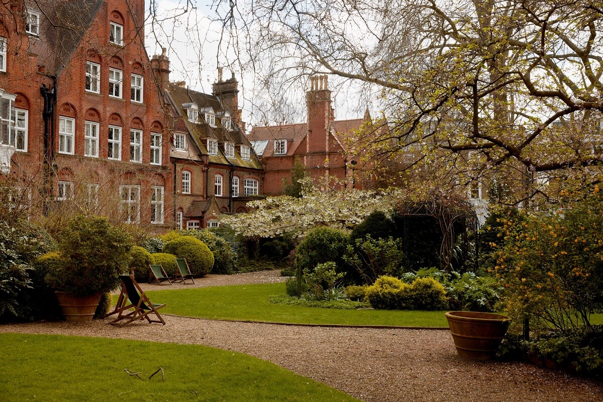 Modern Interiors in an Architectural 19th Century Building 25 garden victorian houses