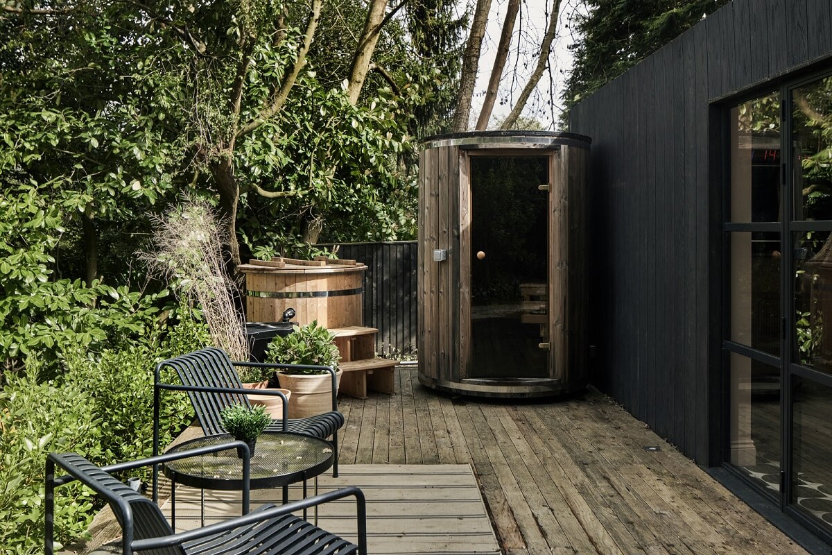 Historic Features and Modern Design in an English Regency Villa 25 home gym with sauna