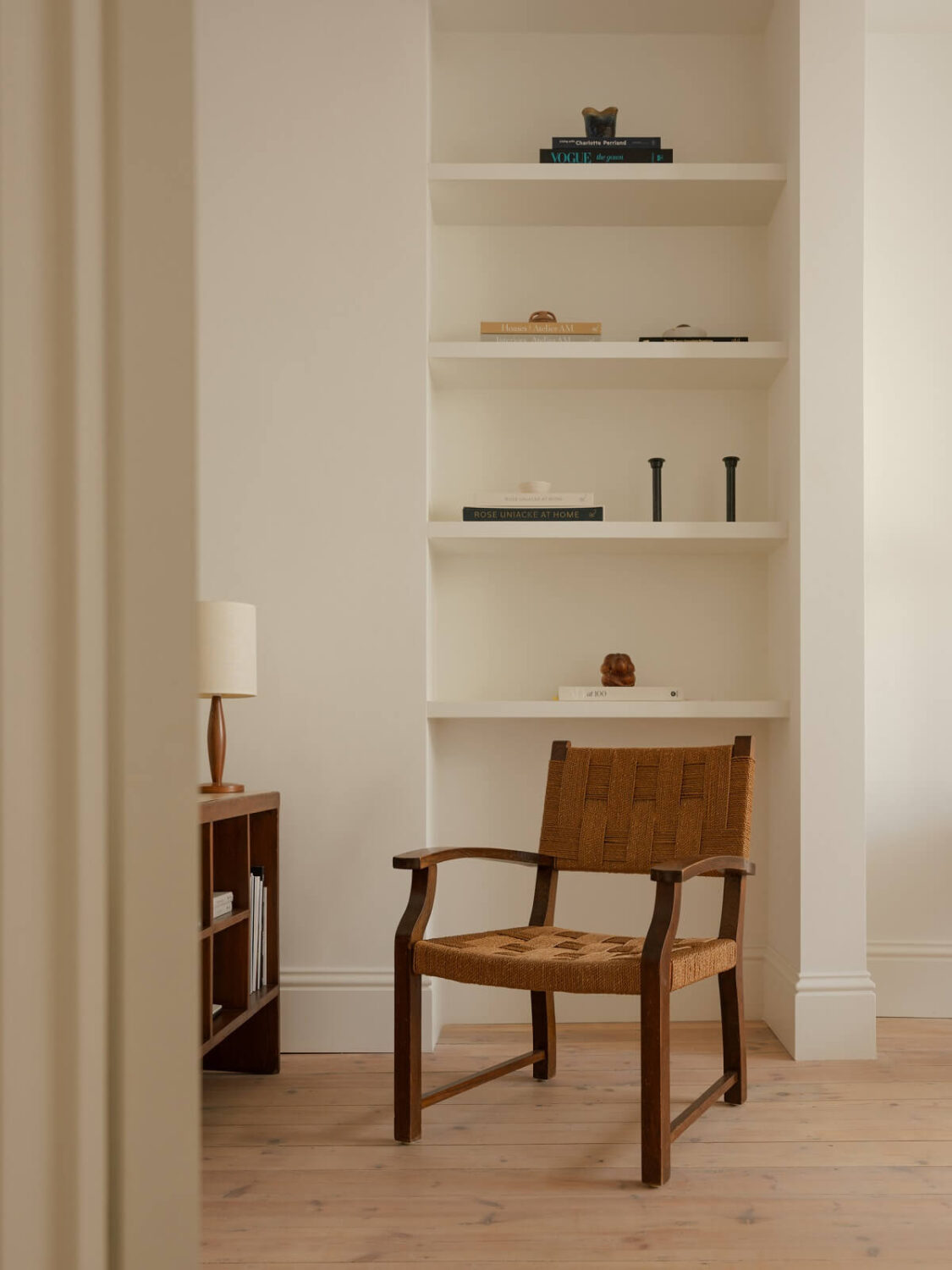 Belgian and Nordic Influences in a Victorian Terrace by Pascoe Studio 15 minimalistic-shelves-victorian-terrace-london-pascoe-studio-nordroom
