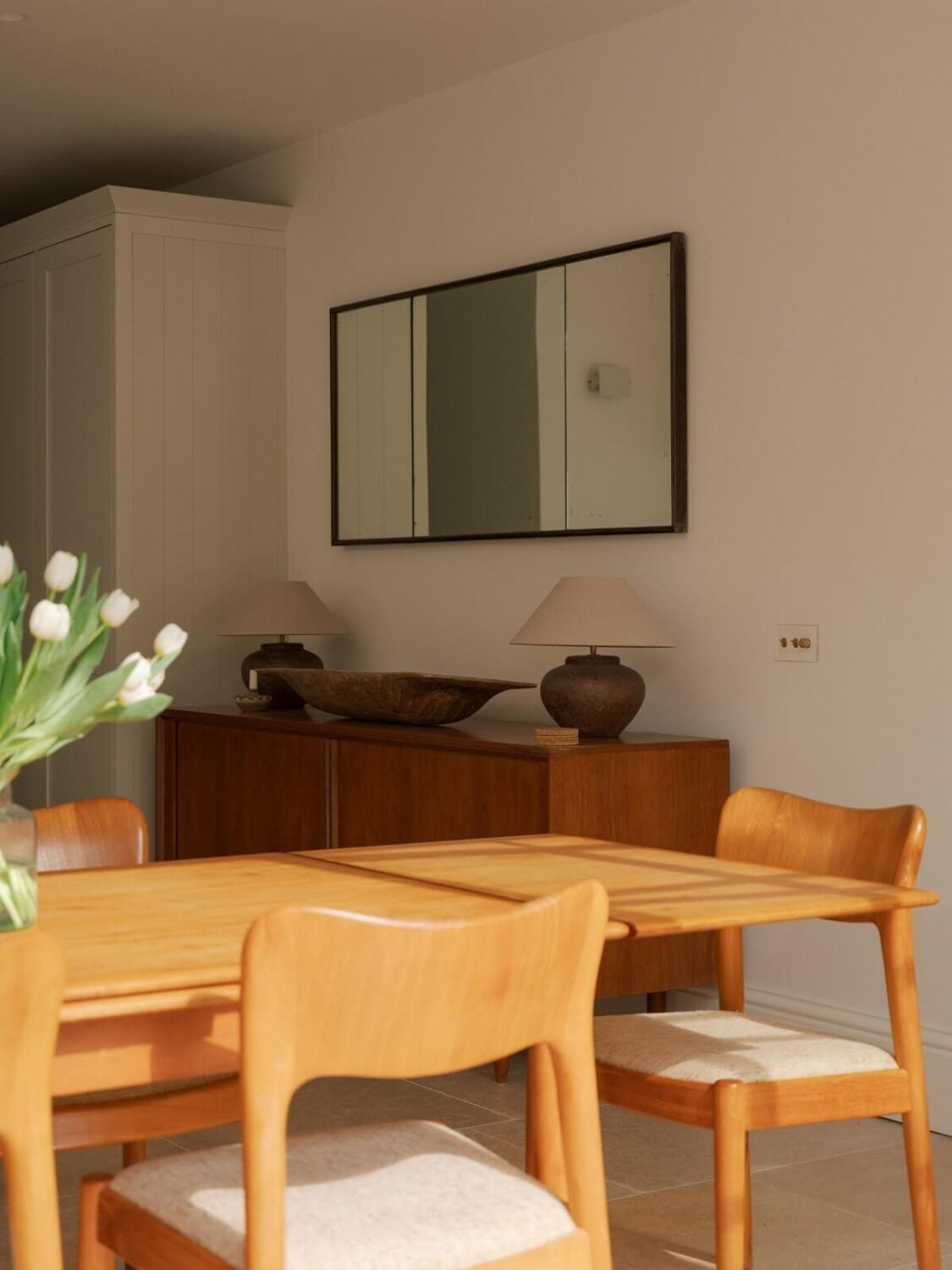 Belgian and Nordic Influences in a Victorian Terrace by Pascoe Studio 11 natural-light-dining-table-victorian-terrace-london-pascoe-studio-nordroom