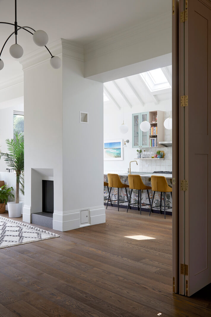 A Colorful London Family Home Renovated by Fraher & Finlay 4 open plan kitchen space