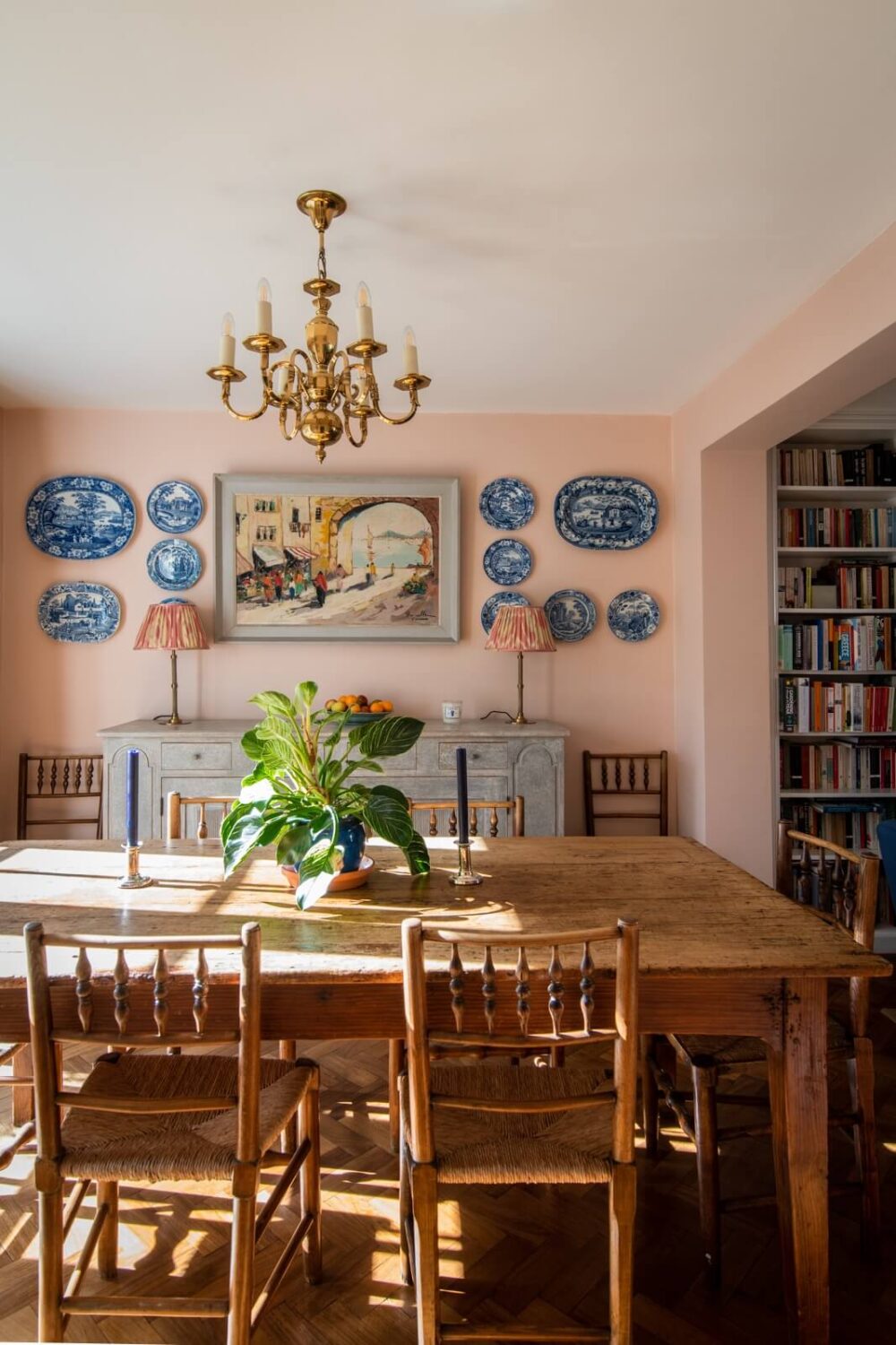A Colorful Neo-Georgian House in London 7 pink walls and wooden dining table
