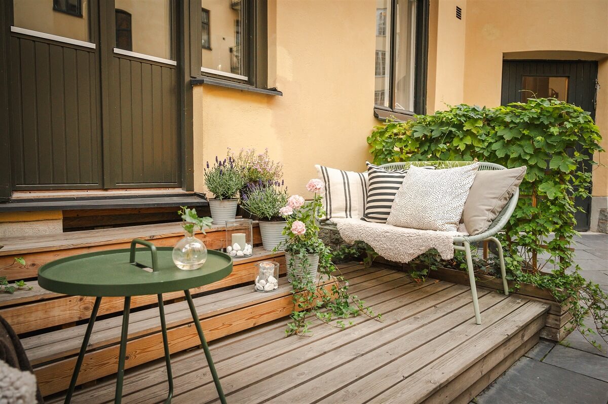 A Swedish Apartment with an Exposed Brick Wall 16 terrace 1 A Swedish Apartment with an Exposed Brick Wall