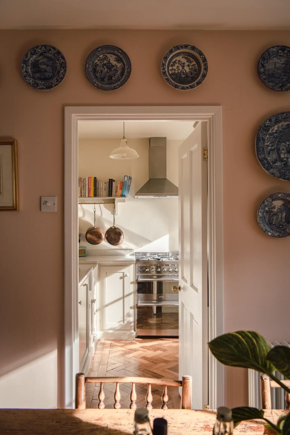 A Colorful Neo-Georgian House in London 9 view into kitchen