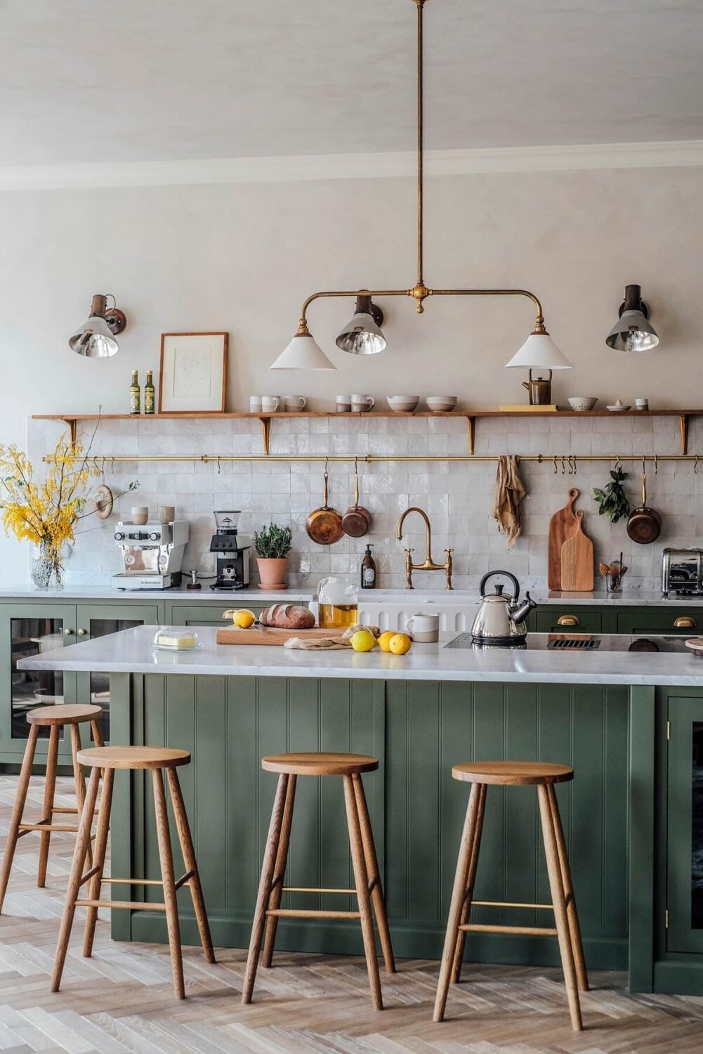 A deVOL Kitchen in the St. Oak Apartment from Our Food Stories 5 6.TheRealShakerKitchen PhotographyCreditStOakApartments deVOL LOW RES A deVOL Kitchen in the St. Oak Apartment from Our Food Stories