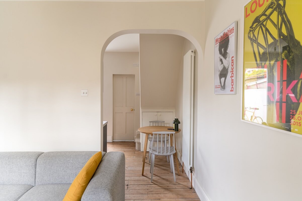 A Tiny Maisonette with Original Details in London 5 arched doorway