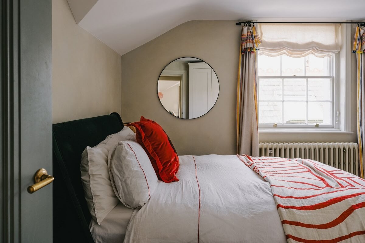 A White English House with a Beautiful Open-Plan Kitchen 18 attic bedroom