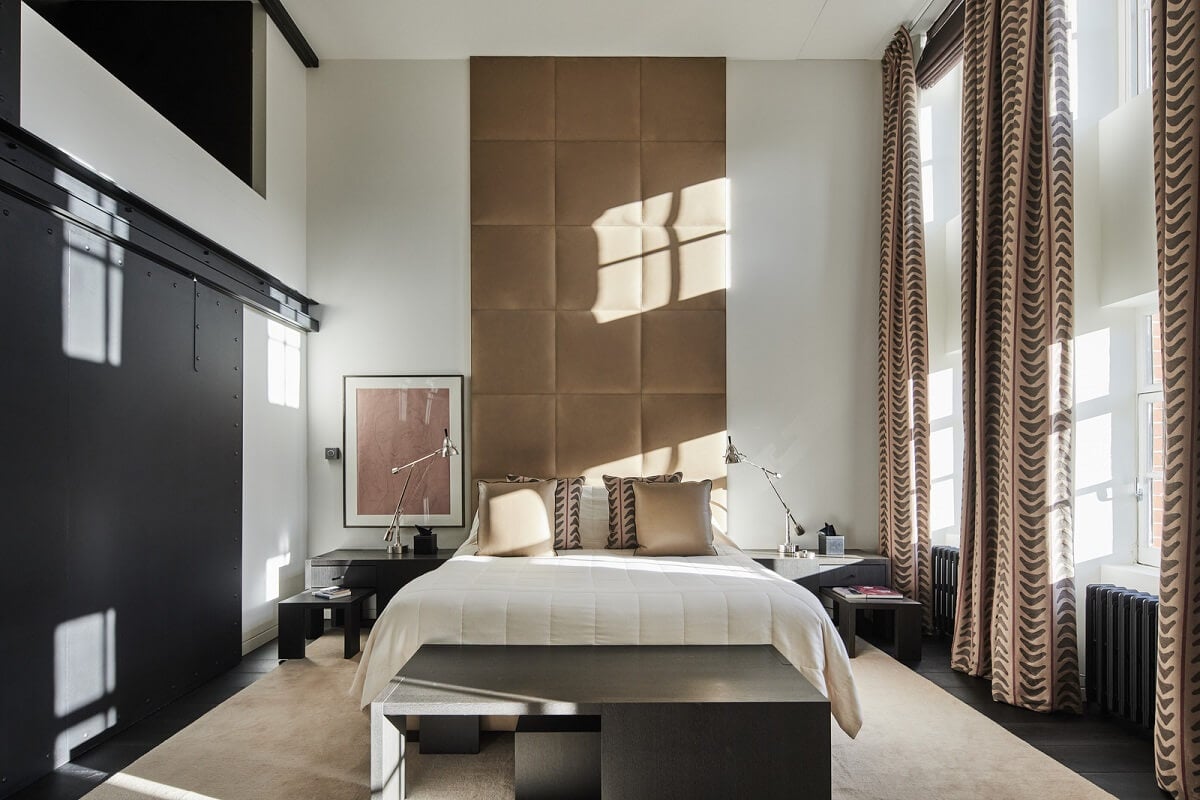 A Monochrome London Loft Filled with Art 23 bedroom monochrome loft apartment london nordroom