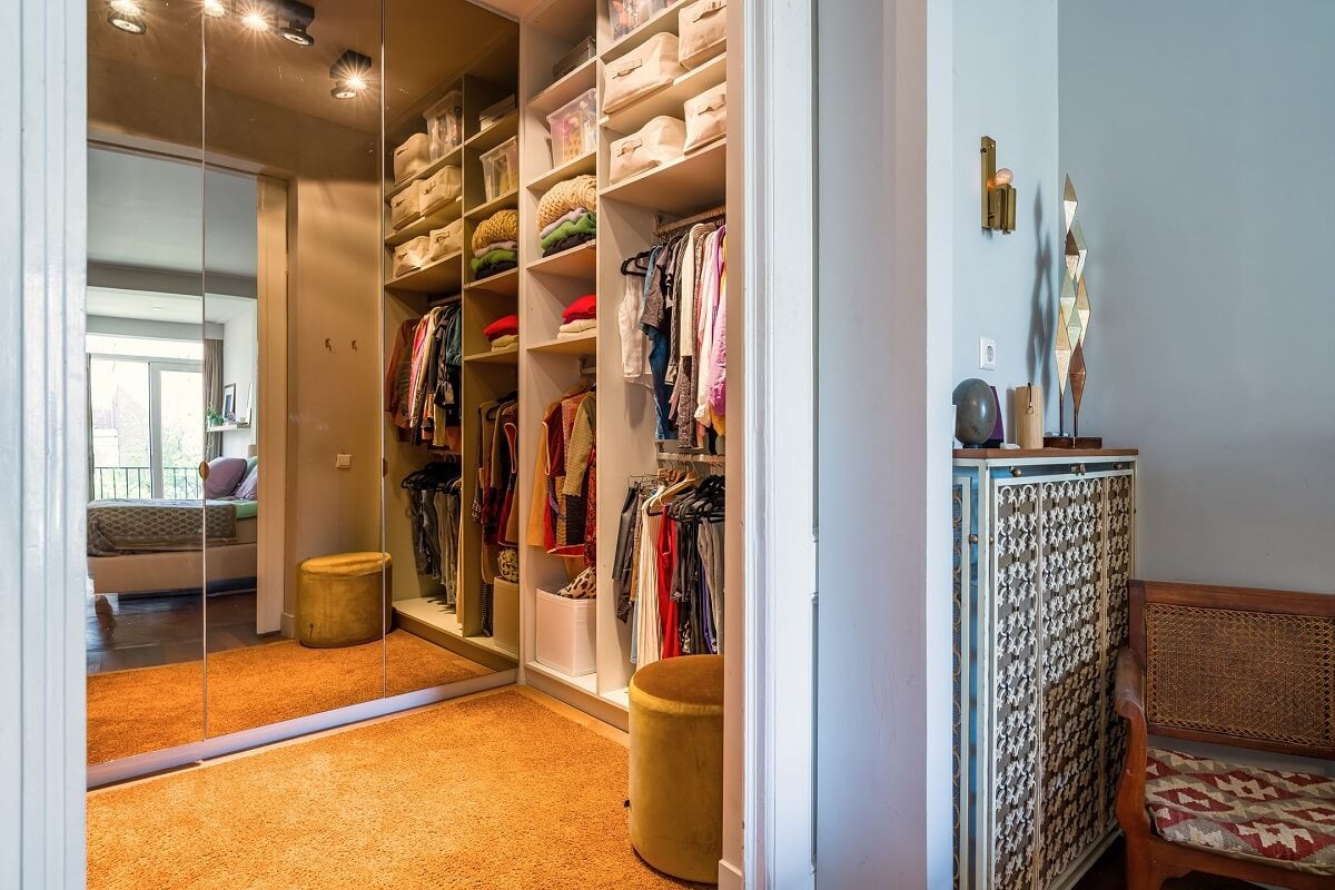 A Colorful Family Home with Open-Plan Spaces in Amsterdam 15 bedroom walk in closet