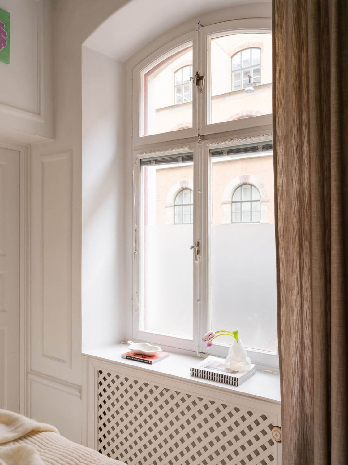 A Small, Tastefully Renovated Apartment in Stockholm 16 bedroom window nordroom