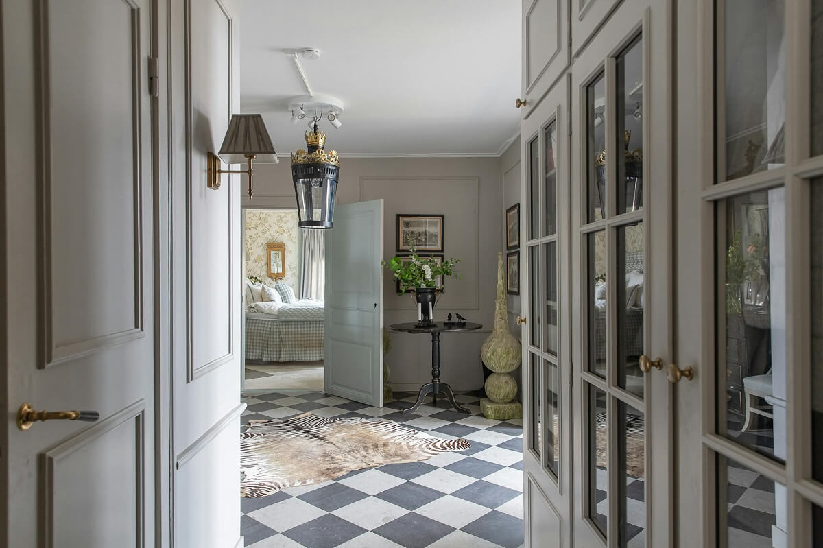 A Classic and Luxurious Lakeside Home in Sweden 15 built in cabinets luxurious summer house sweden nordroom
