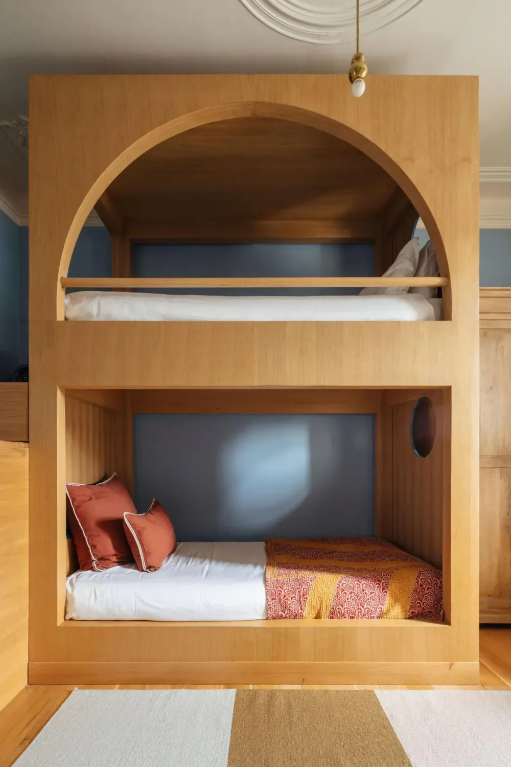 Color Touches in a Design Apartment in a Historic Villa 11 bunk-beds-apartment-portugal-nordroom.
