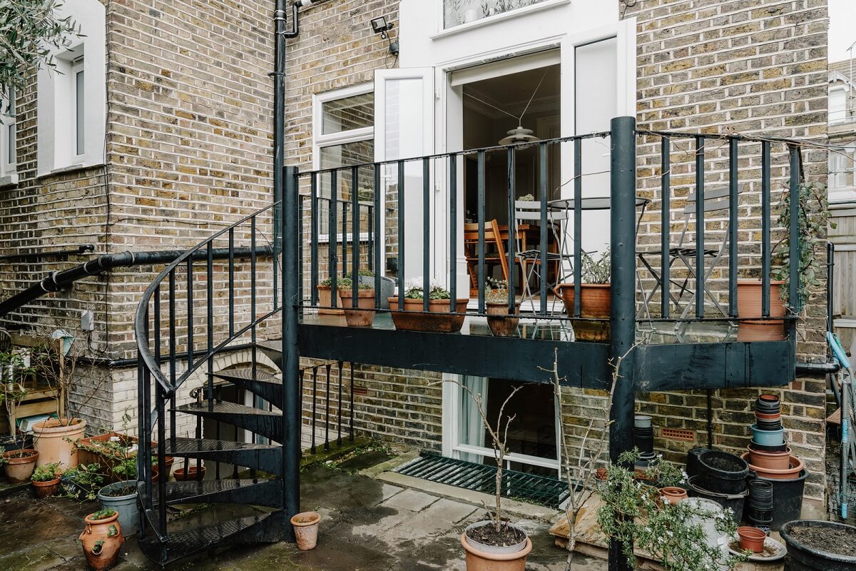 Neutral Tones and Original Features in an English Townhouse 19 courtyard garden