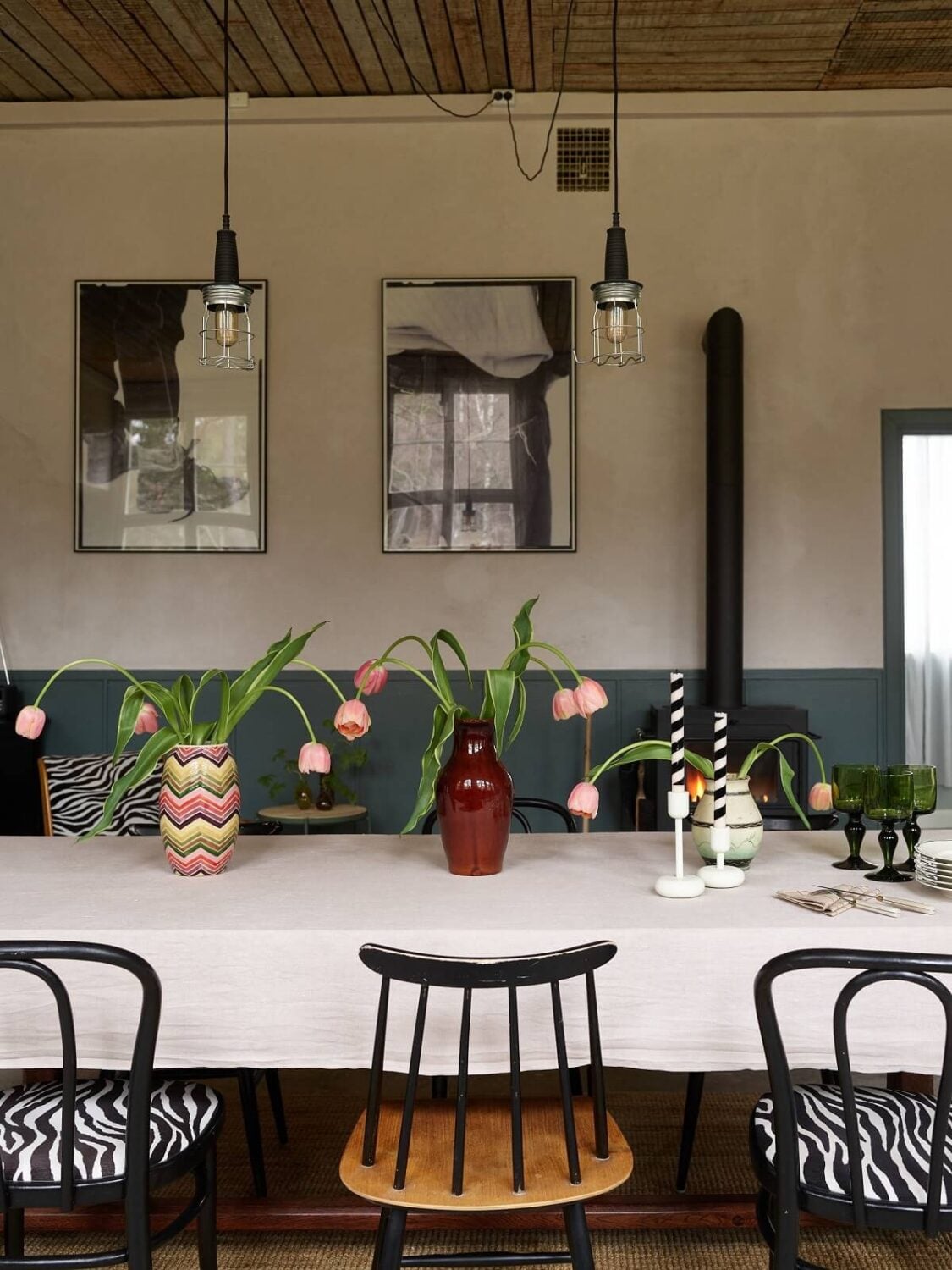 A Charming School Conversion in Sweden 4 dining table