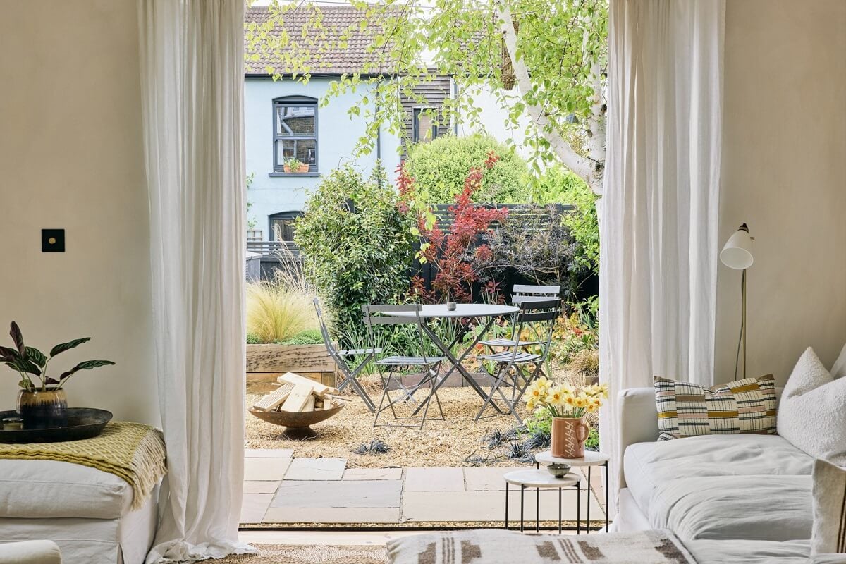 A Light Garden Apartment in London's Poet's Corner 2 double doors in living room to garden
