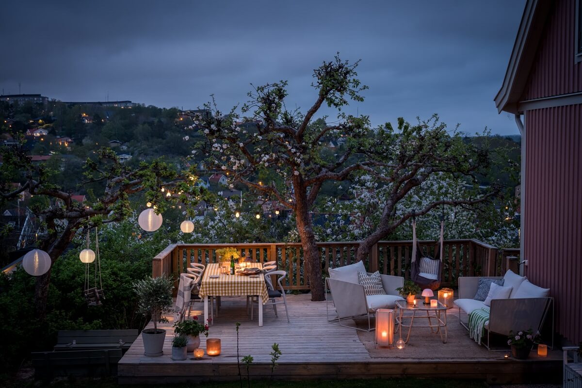 A Pink Swedish House with a Lovely Garden 29 garden seating at night