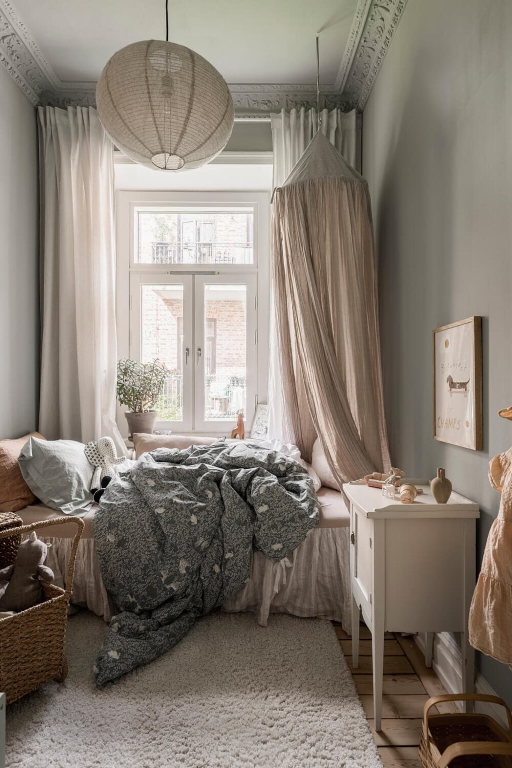 Wallpaper and Historic Charm in a Swedish Apartment 30 gray children bedroom