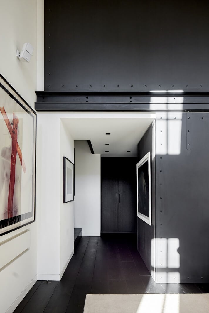 A Monochrome London Loft Filled with Art 15 hallway monochrome loft apartment london nordroom