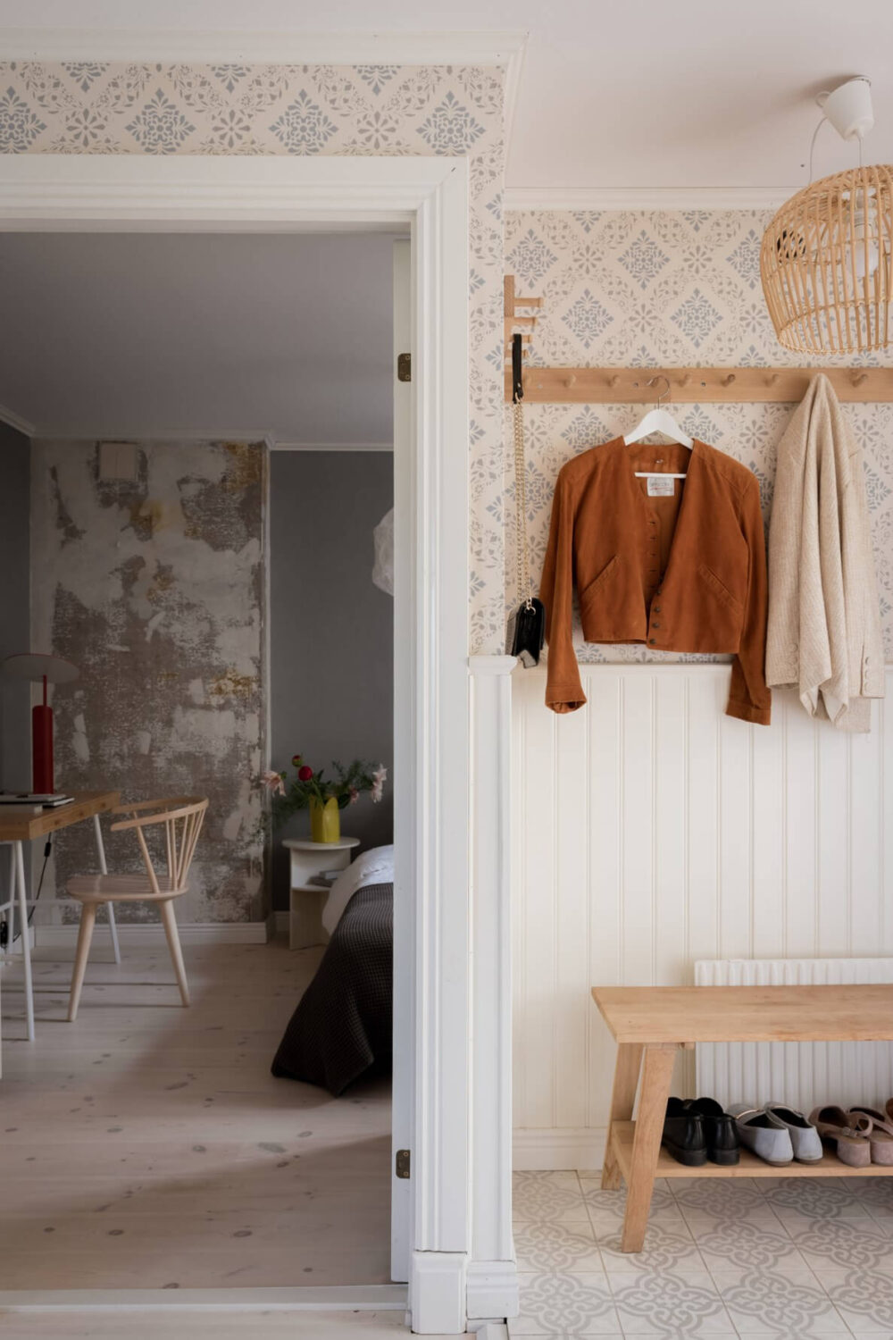 A Pink Swedish House with a Lovely Garden 15 hallway with hooks