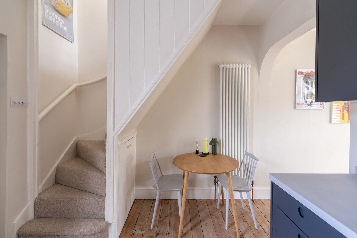 A Tiny Maisonette with Original Details in London 8 kitchen with tiny round table